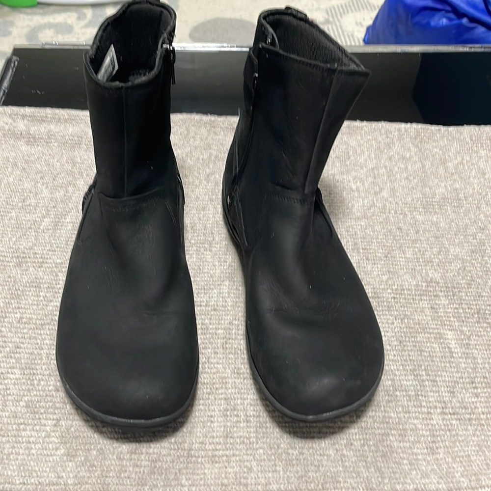 Black boots